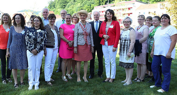 Gruppenbild mit Staatssekretärin Friedlinde Gurr-Hirsch (8.v.r.) (Foto: Ministerium für Ländlichen Raum  und Verbraucherschutz Baden-Württemberg)