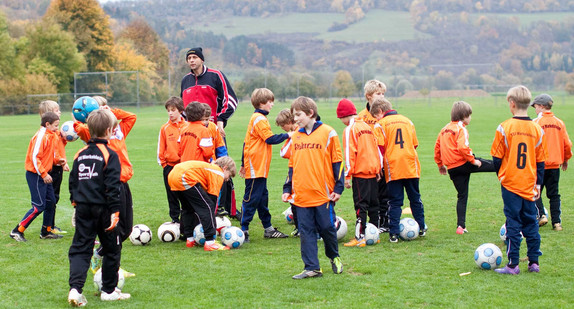 Jugendfußballmanschaft beim Training