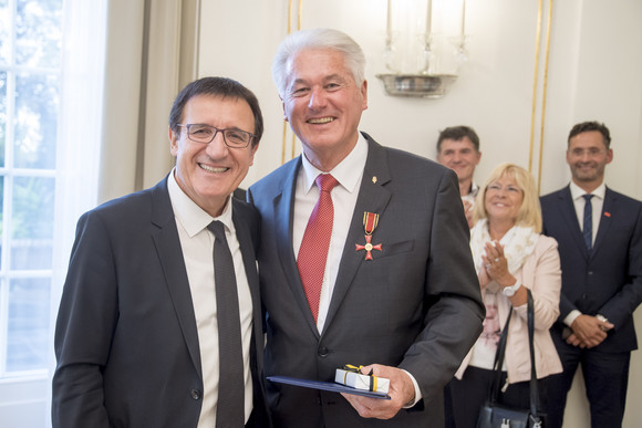 Prof. Dr. Wolfgang Reinhart (l.) und Oskar Fuchs (r.) (Foto: Staatsministerium Baden-Württemberg)