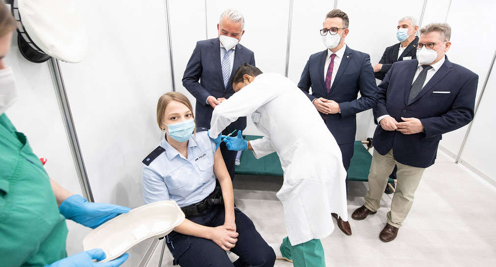 Coronavirus-Schutzimpfungen bei der Polizei-Baden-Württemberg laufen.