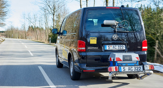 Abgasmessung im Realbetrieb bei einem mit einem SCR-Katalysator nachgerüstetem VW T5. 