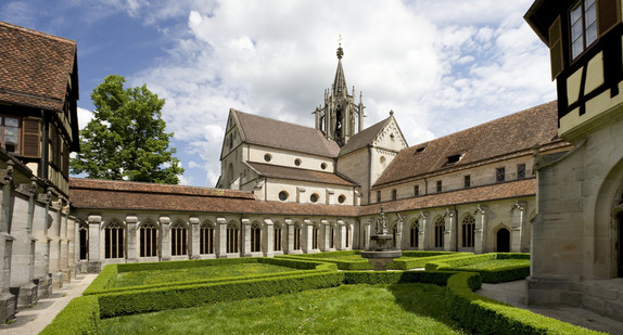 Hof im Kloster Bebenhausen (Bild: © Staatliche Schlösser und Gärten Baden-Württemberg, Christoph Hermann)