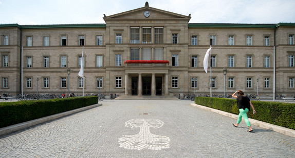 Neue Aula der Eberhard Karls Universität in Tübingen.