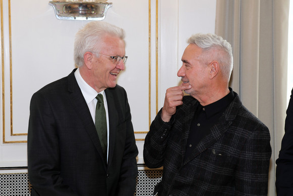 Ministerpräsident Winfried Kretschmann (l.) und Roland Emmerich (r.)