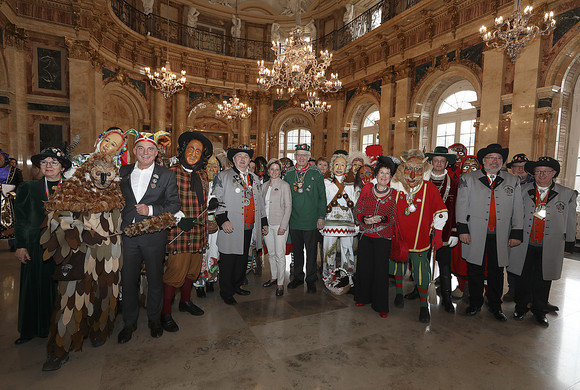 Gruppenbild mit dem Narrenfreundschaftsring Zollern-Alb