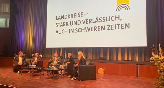 Diskussion, Podium, Landkreisversammlung