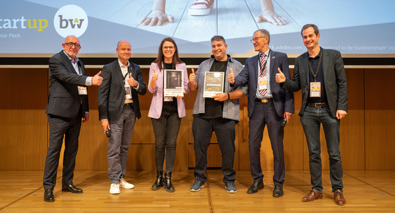 Gruppenbild von den Team des Start-ups Kitamia