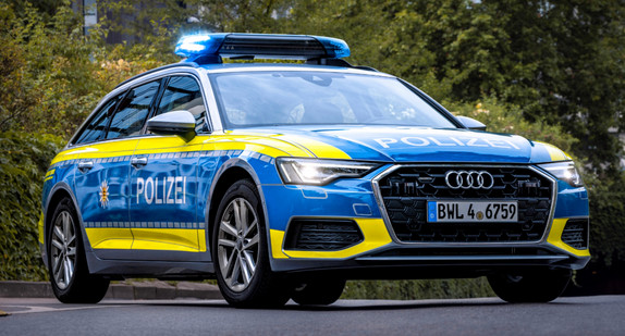 Einsatzfahrzeug Polizei Baden-Württemberg