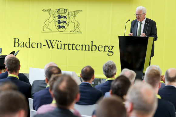 Ministerpräsident Winfried Kretschmann bei seiner Ansprache