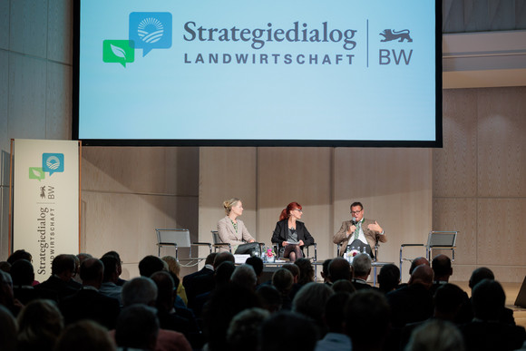 Interview mit Landesumweltministerin Thekla Walker (links) und Landesagrarminister Peter Hauk (rechts) zu den Herausforderungen und Handlungsfeldern im Strategiedialog Landwirtschaft