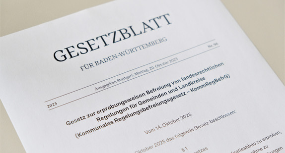 Auszug des Gesetzblattes für Baden-Württemberg mit dem Kommunalen Regelungsbefreiungsgesetz