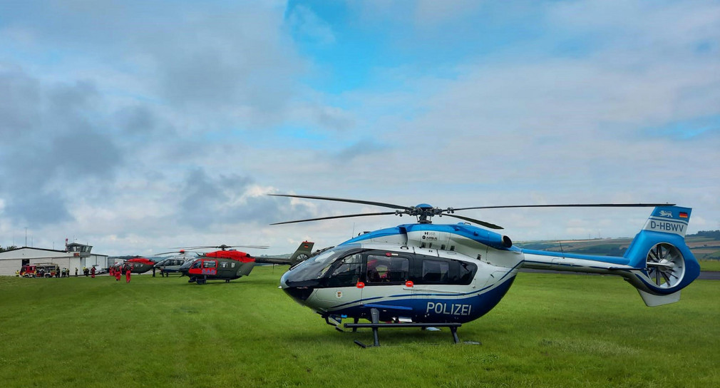 Unwetterhilfe Hubschrauber Polizei 