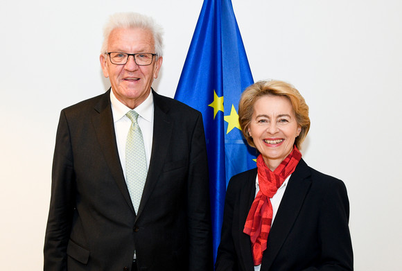 Ministerpräsident Winfried Kretschmann (l.) und Ursula von der Leyen (r.) (Bild: © European Union 2019 - Source: EP / Christian CREUTZ)