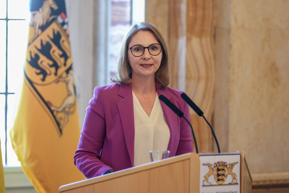 Sandra Boser, Staatssekretärin im Ministerium für Kultus, Jugend und Sport, bei ihrer Ansprache