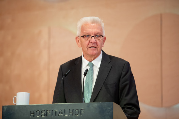 Ministerpräsident Winfried Kretschmann bei seiner einführenden Rede