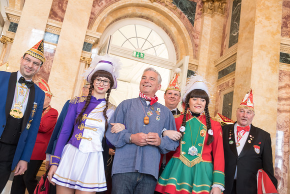 Innenminister Thomas Strobl (M.) beim Empfang für die Karnevals- und Fastnachtsvereine des Landes (Foto: Staatsministerium Baden-Württemberg)