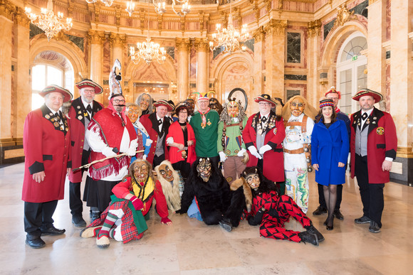 Gruppenbild mit dem Närrischen Freundschaftsring Neckar-Gäu 