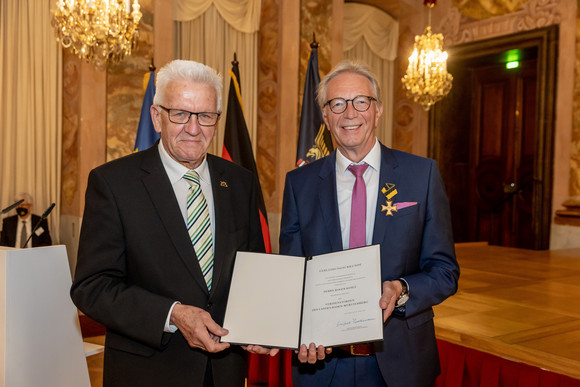 Ministerpräsident Winfried Kretschmann (l.) und Roger Kehle (r.)