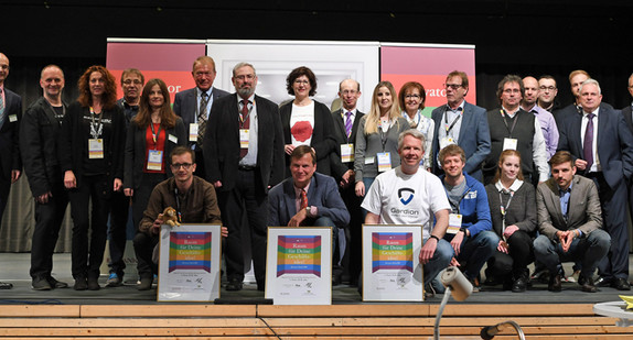 Gruppenfoto der Teilnehmenden am Elevator-Pitch, Regional Cup Schwarzwald-Baar-Heuberg in Niedereschach.