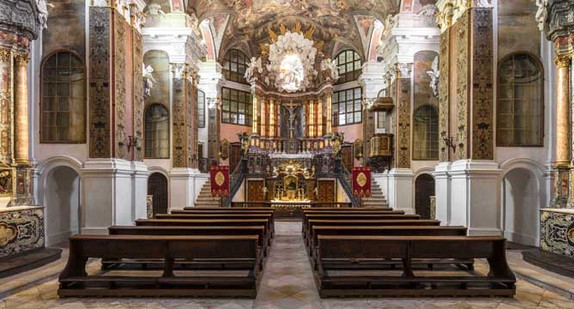 Innenraum der Schlosskirche Rastatt nach Sanierung (Foto: Atelier Dirk Altenkirch)