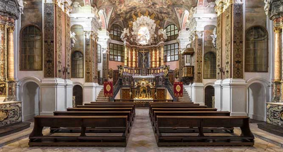 Innenraum der Schlosskirche Rastatt nach Sanierung (Foto: Atelier Dirk Altenkirch)