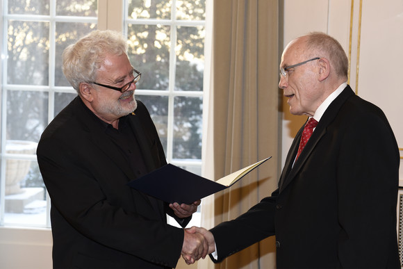 Staatsminister Klaus-Peter Murawski (l.) und Staatssekretär a. D. Dr. Rudolf Böhmler (r.) (Foto: Staatsministerium Baden-Württemberg)