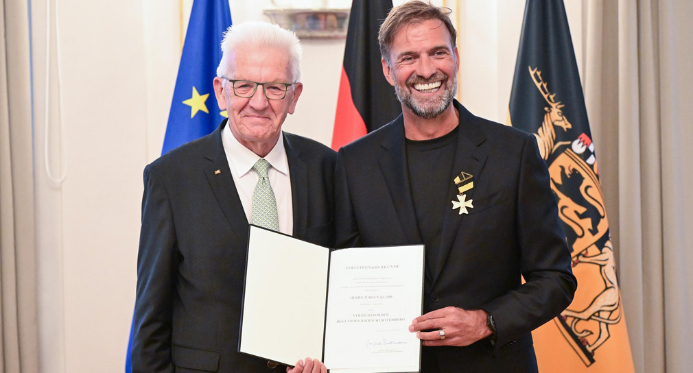 Ministerpräsident Winfried Kretschmann (links) und Jürgen Klopp (rechts)