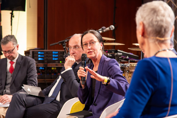 Miriam Kosmehl, Bertelsmann Stiftung (Zweite von rechts)