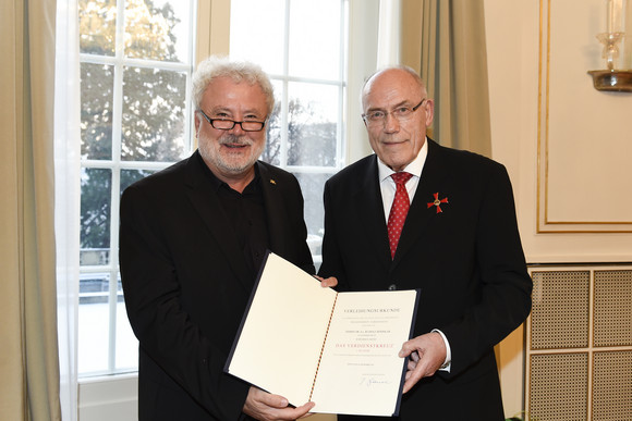 Staatsminister Klaus-Peter Murawski (l.) und Staatssekretär a. D. Dr. Rudolf Böhmler (r.) (Foto: Staatsministerium Baden-Württemberg)