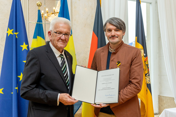 Ministerpräsident Winfried Kretschmann (links) und Saša Stanišić (rechts)