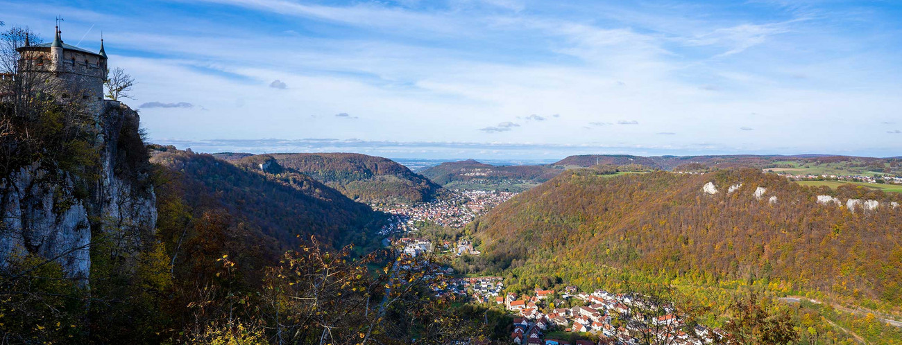 Blick über die Alb in der Nähe des Schloss Lichtesteins bei Reutlingen.