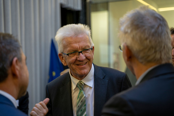 Ministerpräsident Winfried Kretschmann im Gespräch