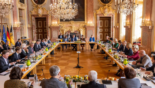 Auswärtige Kabinettssitzung im Residenzschloss Rastatt