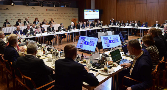 Blick ins Plenum bei der siebten Jahresveranstaltung des Strategiedialogs Automobilwirtschaft Baden-Württemberg