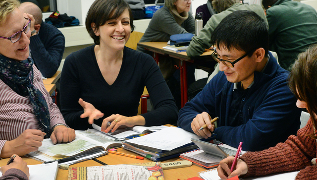 Deutschkurs in einer Volkshoschschule (Symbolbild: © dpa).